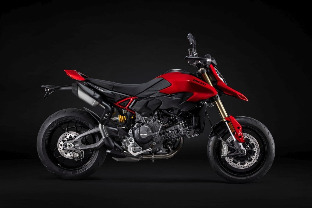 Ducati Hypermotard V2: potenza e leggerezza
